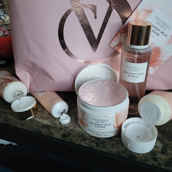 Victorias Secret Coconut Milk & Rose Calm 6-Piece Body Care Set Full Sizes NEW - Picture 5 of 11